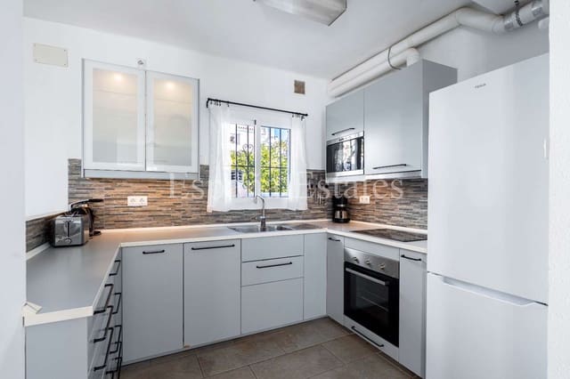 3 sovrum Radhus till salu i Burriana, Nerja med pool - 399 000 € (Ref: 9533370)