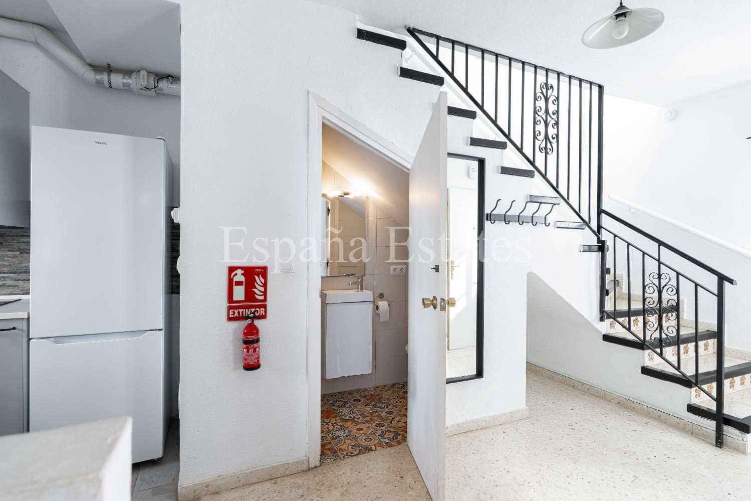 3 sovrum Radhus till salu i Nerja med pool - 399 000 € (Ref: 9533370)