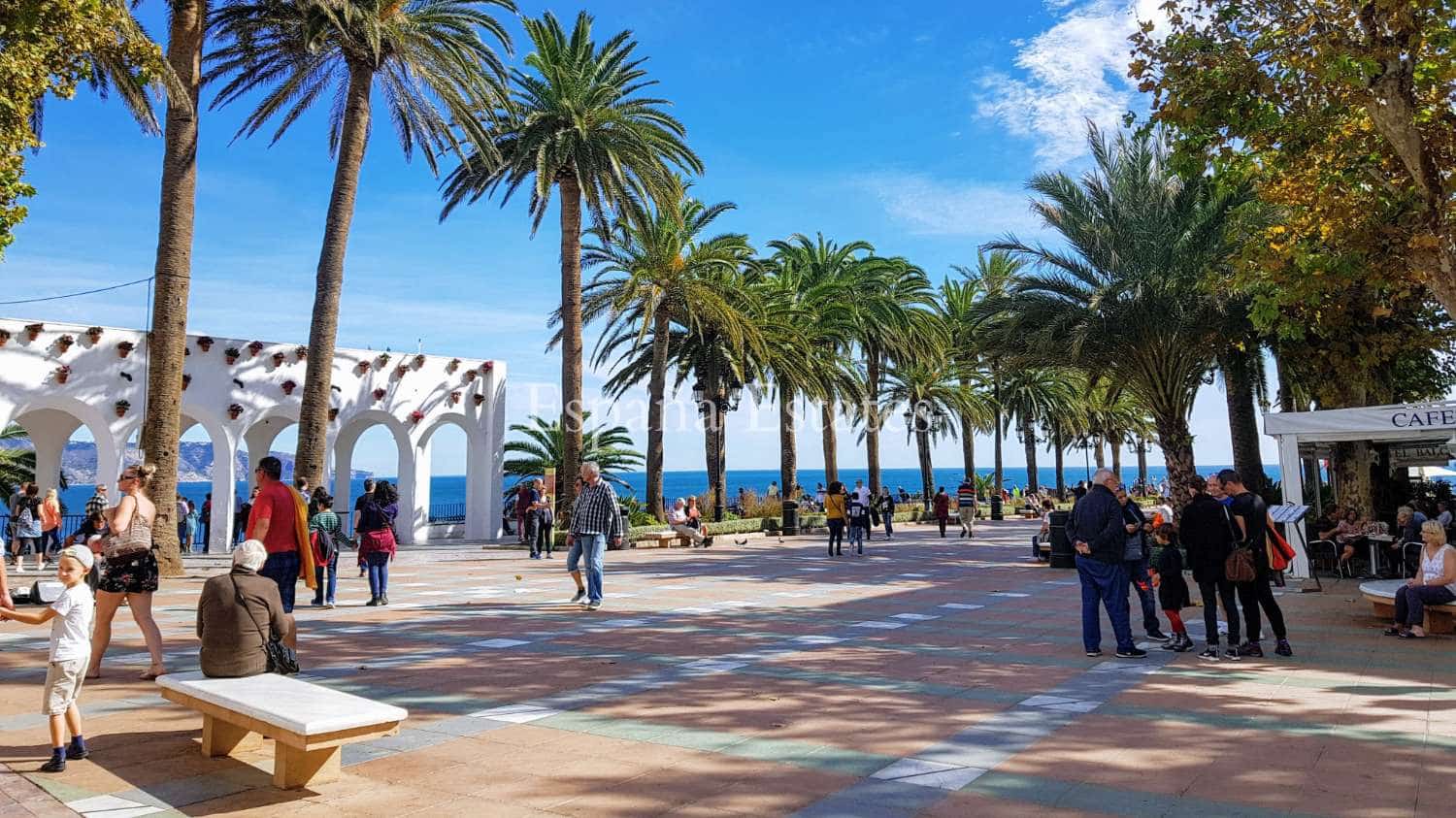 4 chambre Maison de Ville à vendre à Nerja avec piscine garage - 850 000 € (Ref: 9543069)