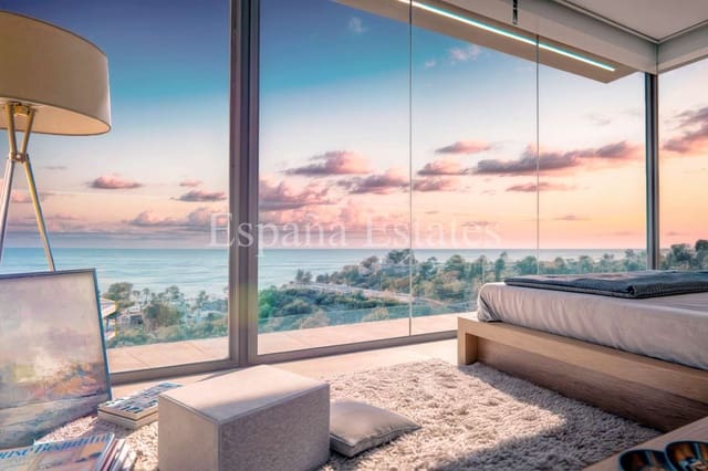 Pareado de 4 habitaciones en Lagos, Vélez-Málaga en venta con piscina - 425.000 € (Ref: 9665935)