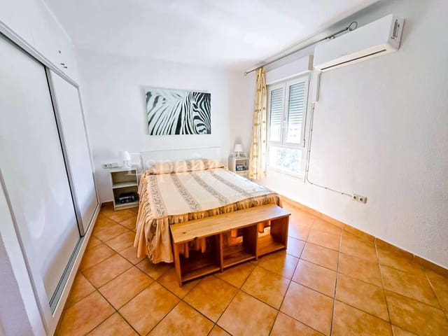 1 sypialnia Apartament przy plaży na sprzedaż w Centro Internacional, Torrox z basenem - 255 000 € (Ref: 9735203)