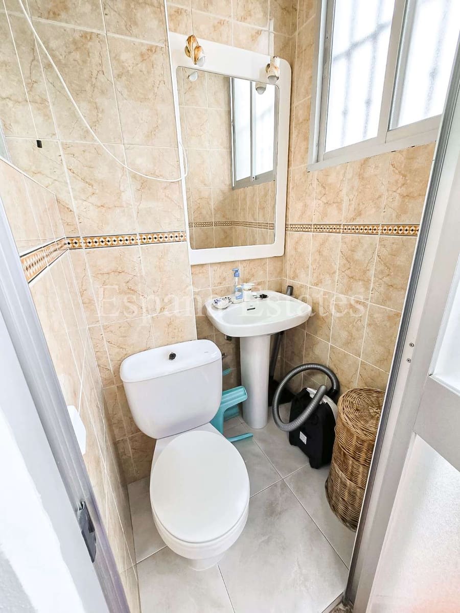 2 bedroom Beach Apartment for sale in Nerja with garage - € 570,000 (Ref: 9735204)