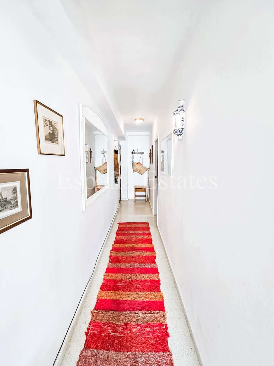 2 bedroom Beach Apartment for sale in Nerja with garage - € 570,000 (Ref: 9735204)