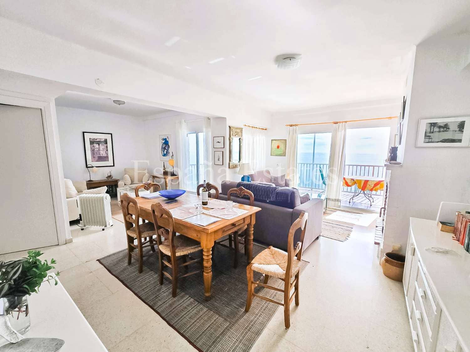 2 bedroom Beach Apartment for sale in Nerja with garage - € 570,000 (Ref: 9735204)