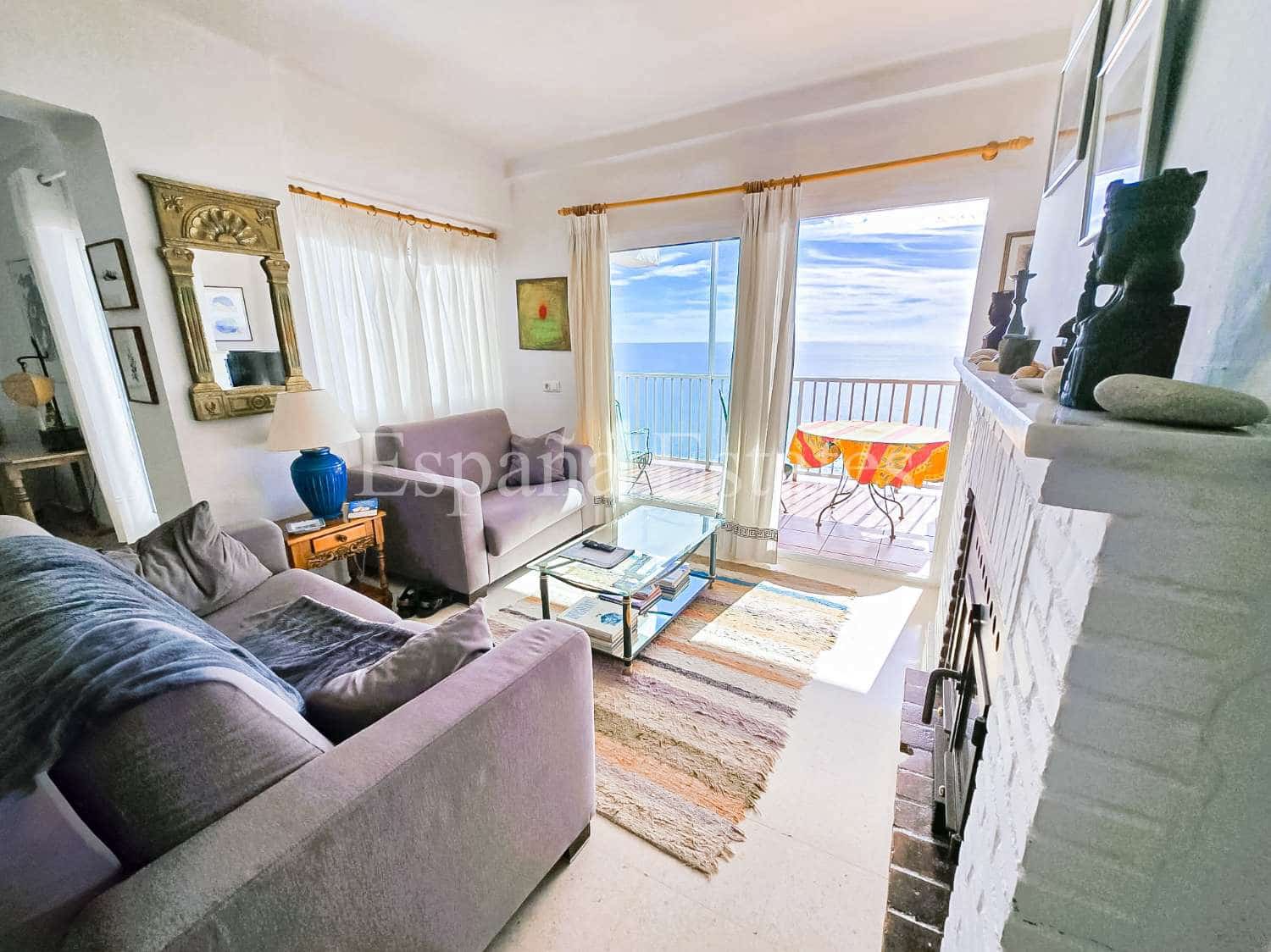 2 bedroom Beach Apartment for sale in Nerja with garage - € 570,000 (Ref: 9735204)