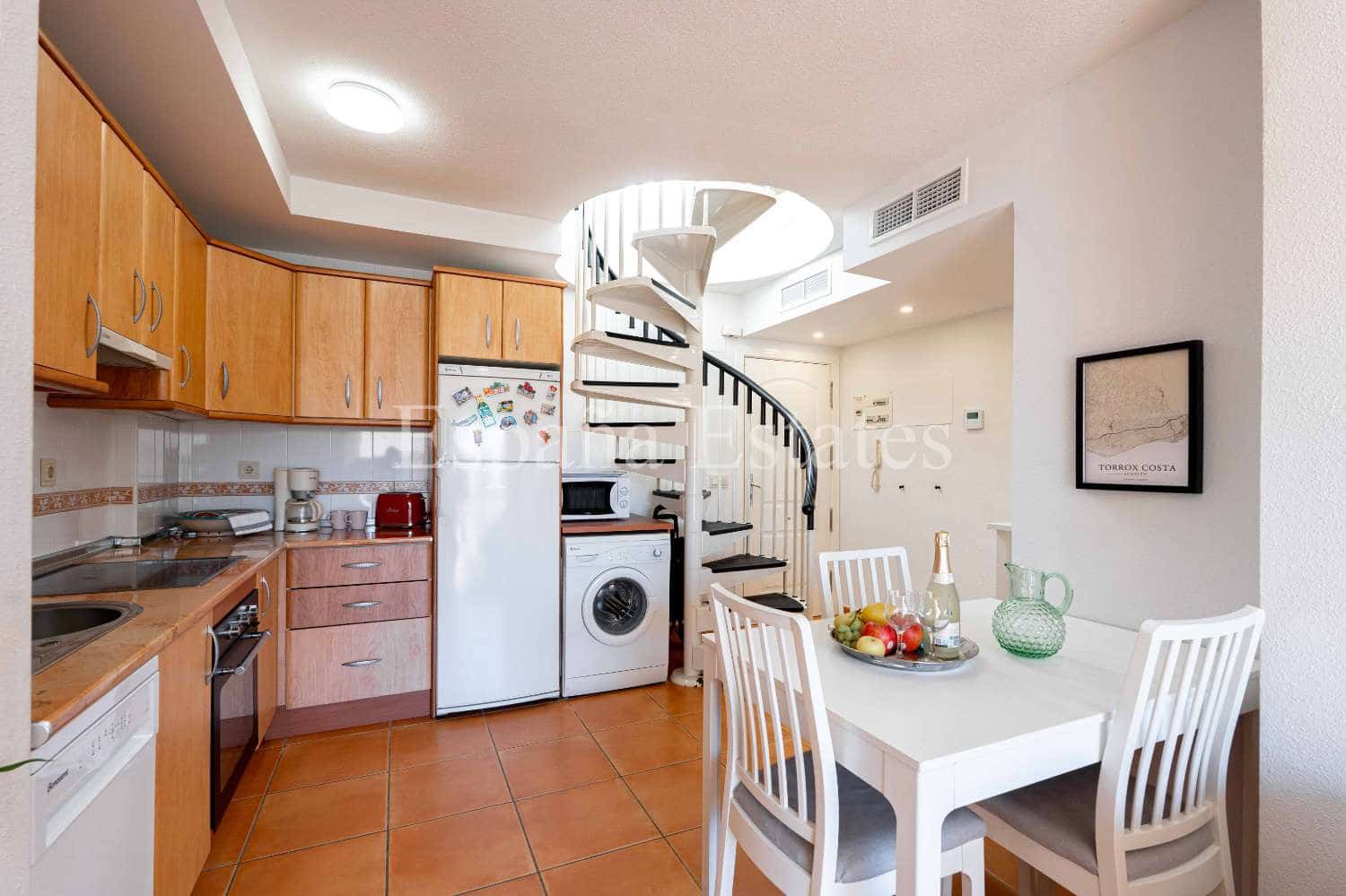 2 sypialnia Apartament przy plaży na sprzedaż w Torrox-Costa z basenem - 270 000 € (Ref: 9741492)