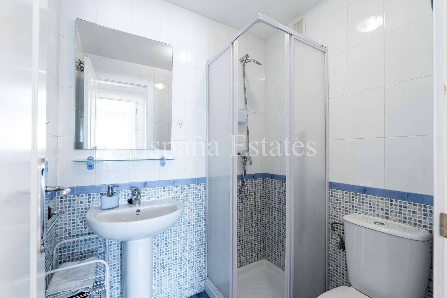 2 sypialnia Apartament przy plaży na sprzedaż w Torrox-Costa z basenem - 270 000 € (Ref: 9741492)