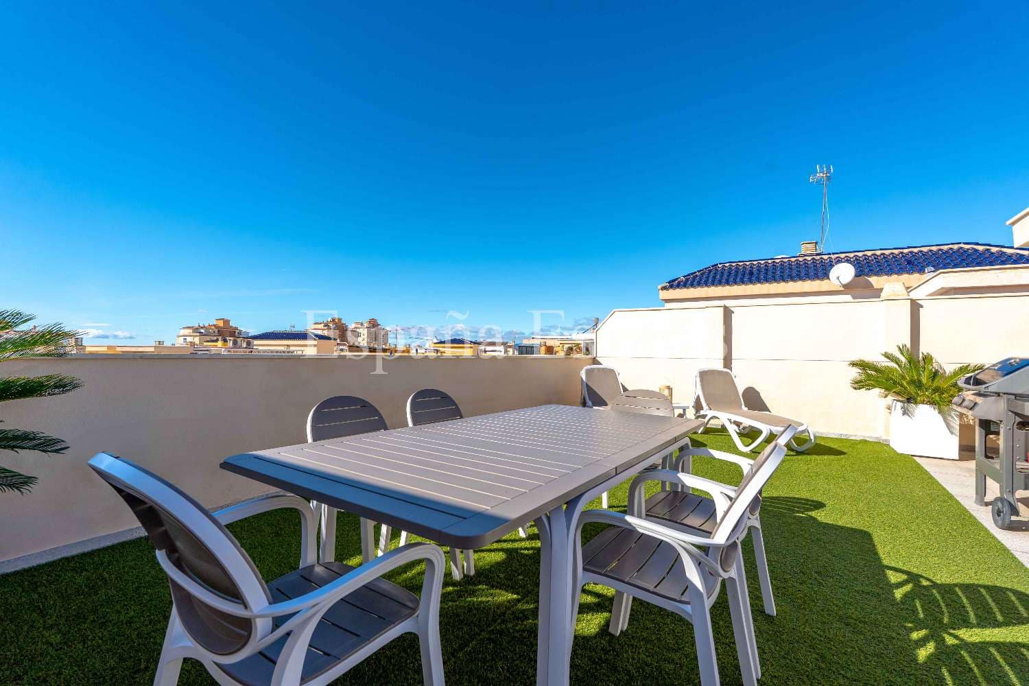 2 sypialnia Apartament przy plaży na sprzedaż w Torrox-Costa z basenem - 270 000 € (Ref: 9741492)