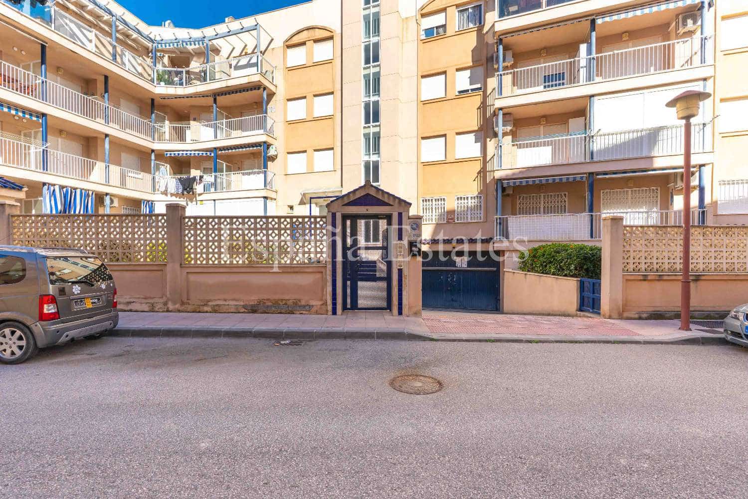 2 sypialnia Apartament przy plaży na sprzedaż w Torrox-Costa z basenem - 270 000 € (Ref: 9741492)