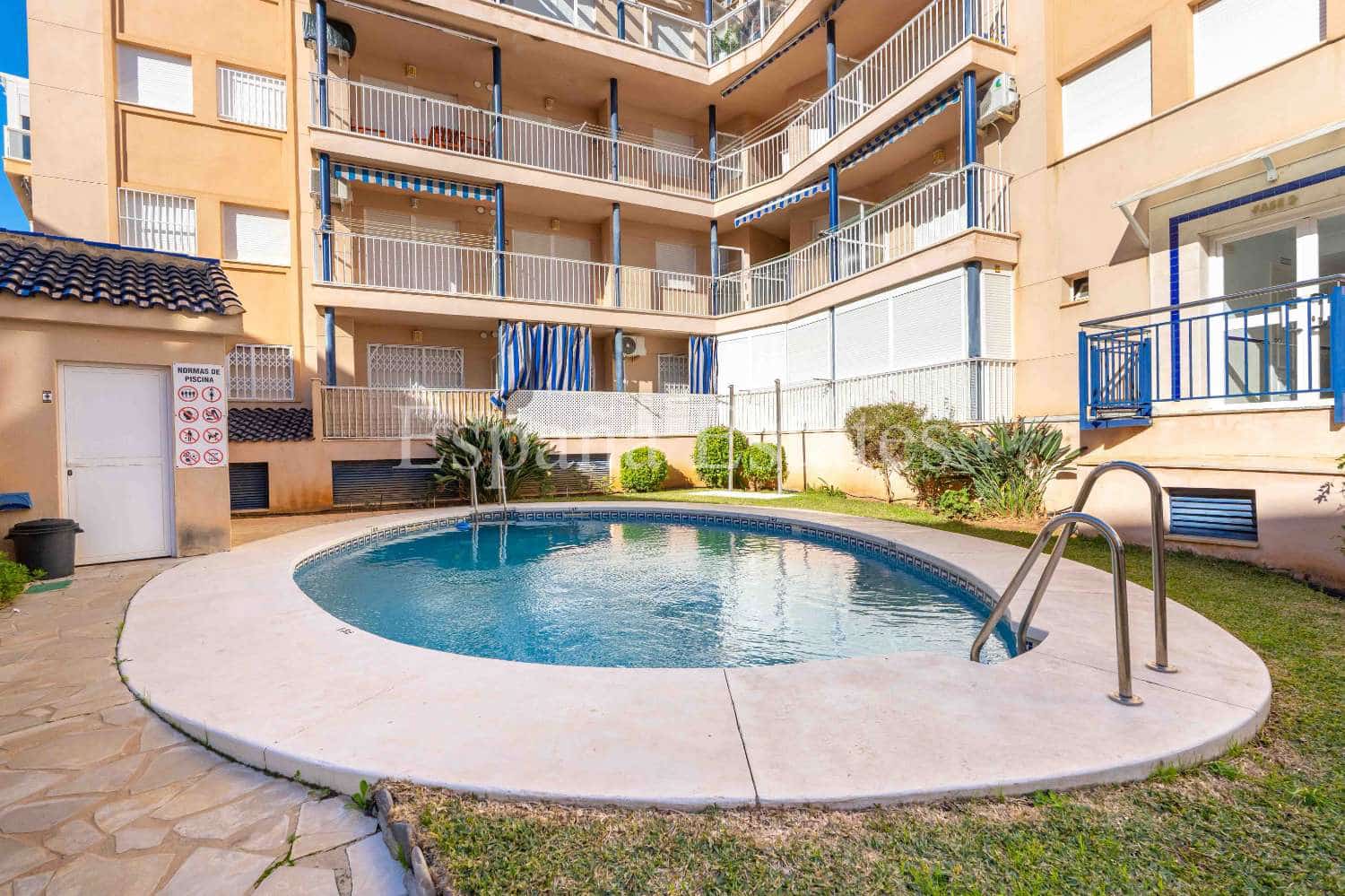 2 sypialnia Apartament przy plaży na sprzedaż w Torrox-Costa z basenem - 270 000 € (Ref: 9741492)