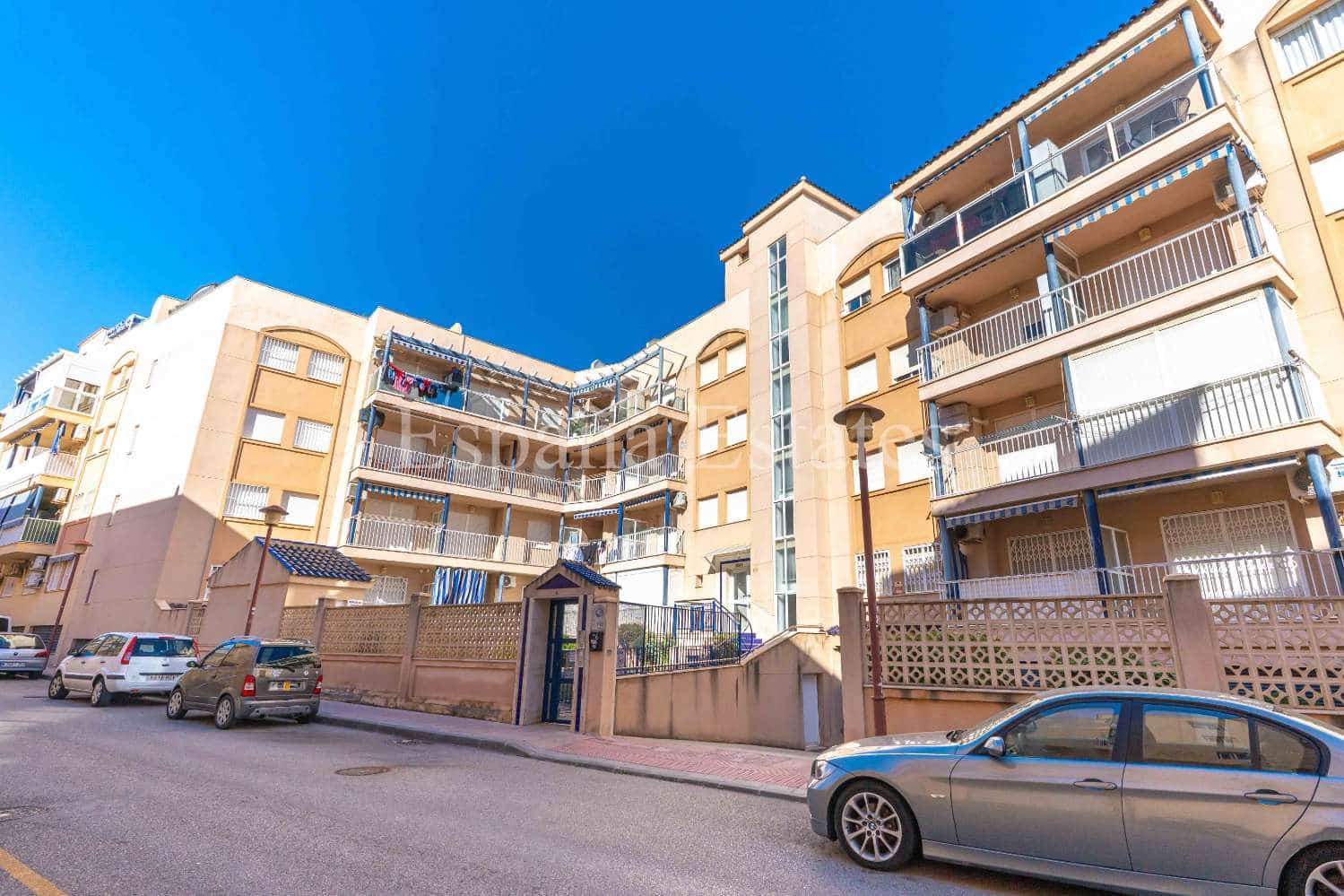 2 sypialnia Apartament przy plaży na sprzedaż w Torrox-Costa z basenem - 270 000 € (Ref: 9741492)