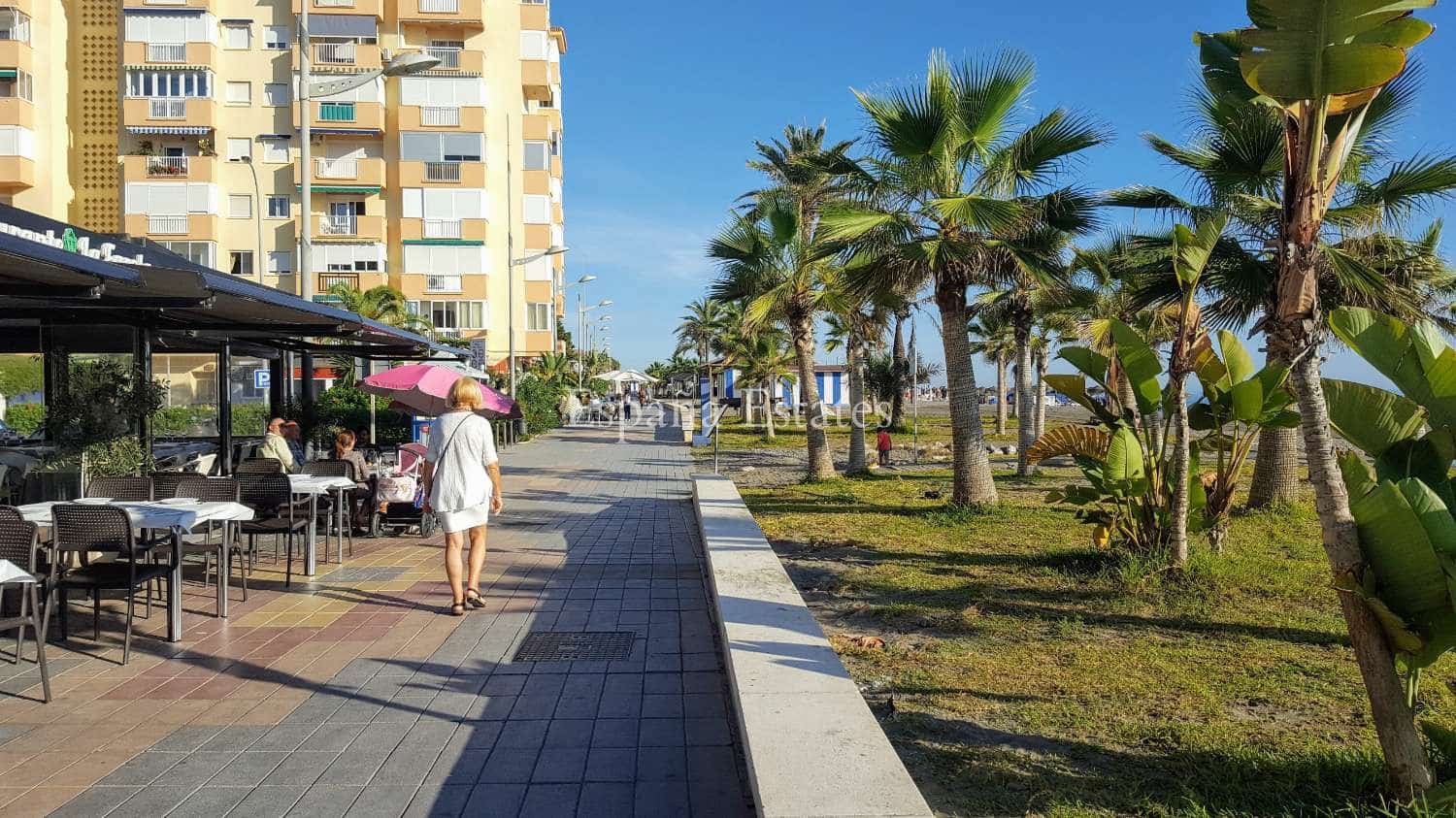 2 sypialnia Apartament przy plaży na sprzedaż w Torrox-Costa z basenem - 270 000 € (Ref: 9741492)