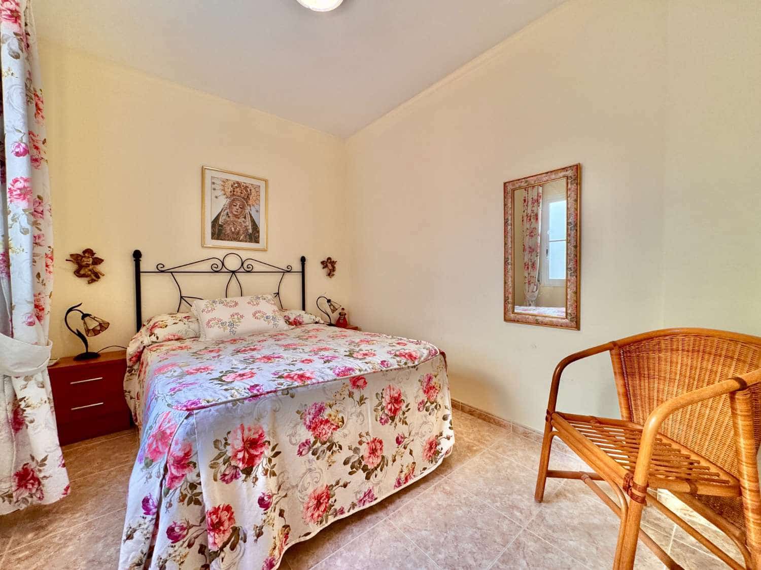 3 makuuhuone Rivitalo myytävänä paikassa Nerja - 475 000 € (Ref: 9798674)