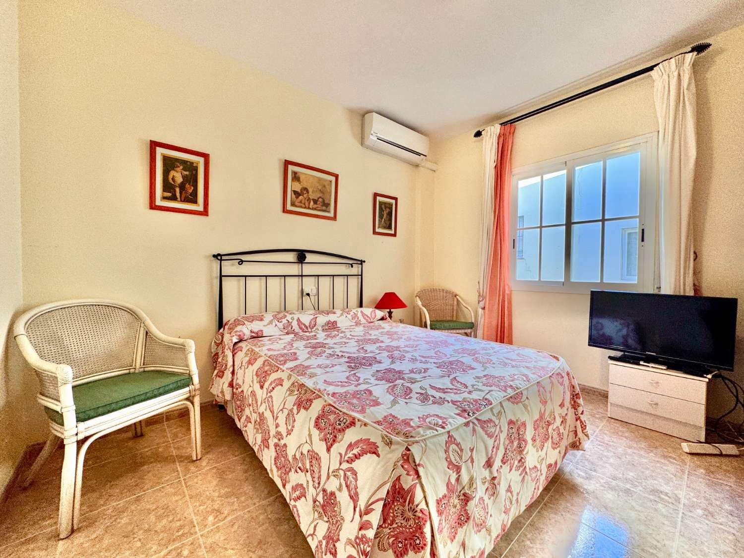 3 makuuhuone Rivitalo myytävänä paikassa Nerja - 475 000 € (Ref: 9798674)