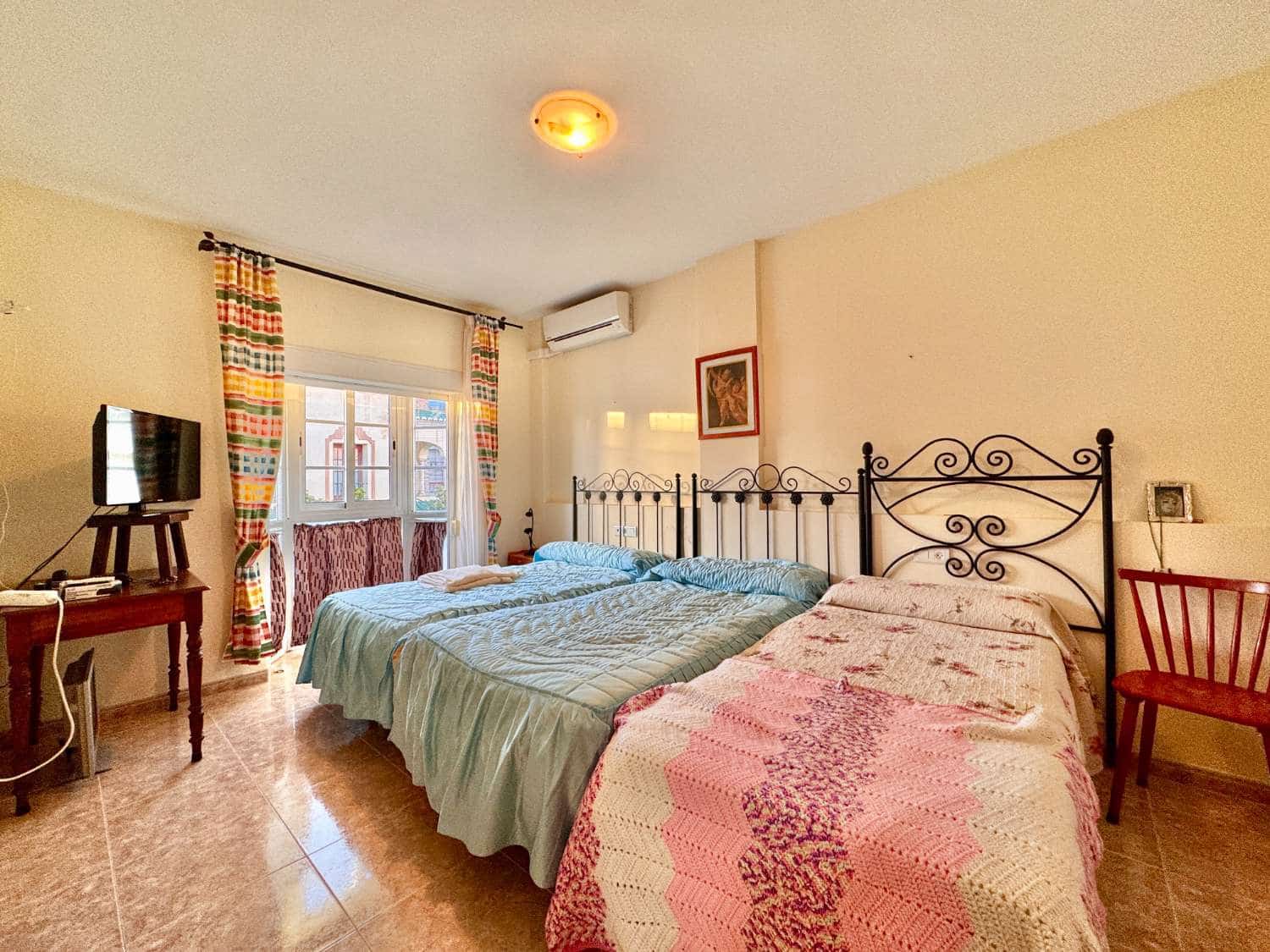 3 makuuhuone Rivitalo myytävänä paikassa Nerja - 475 000 € (Ref: 9798674)