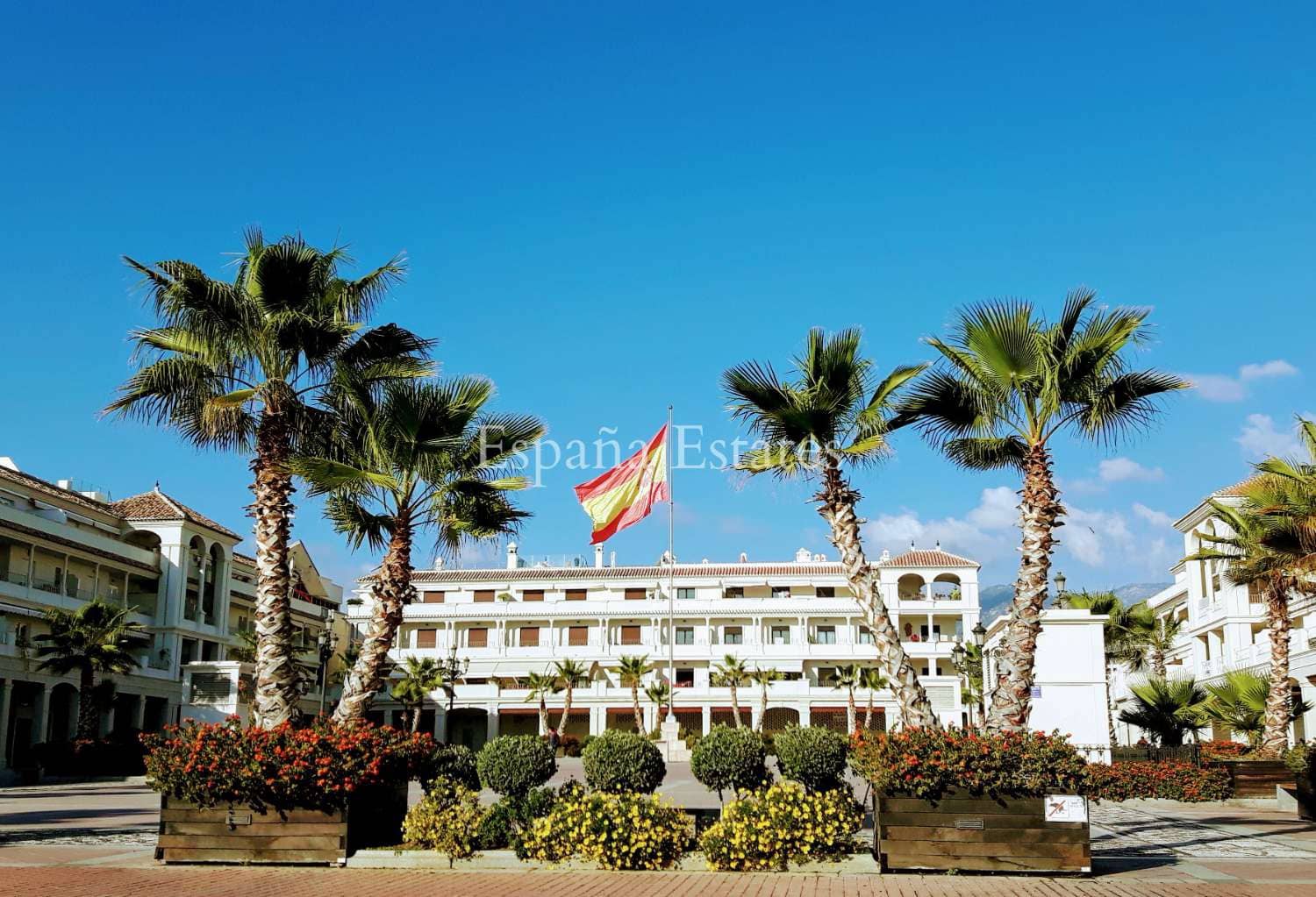 3 slaapkamer Strandappartement te koop in Nerja - € 385.000 (Ref: 9859085)