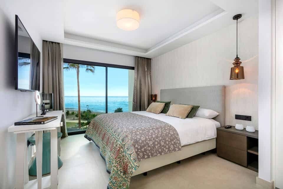 4 chambre Villa/Maison à vendre à Estepona avec piscine garage - 2 290 000 € (Ref: 8509273)