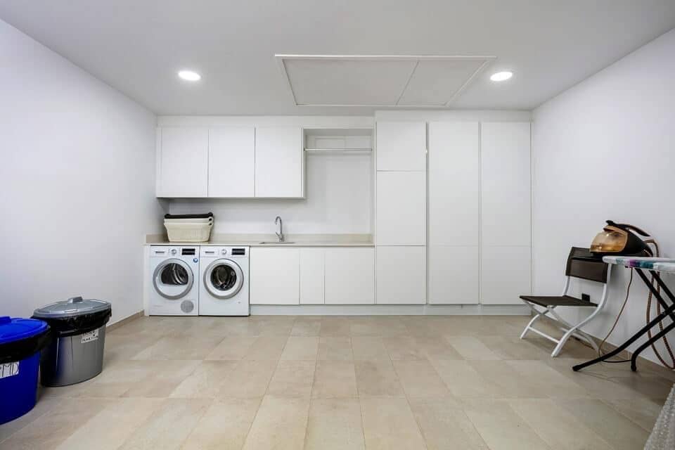 4 chambre Villa/Maison à vendre à Estepona avec piscine garage - 2 290 000 € (Ref: 8509273)