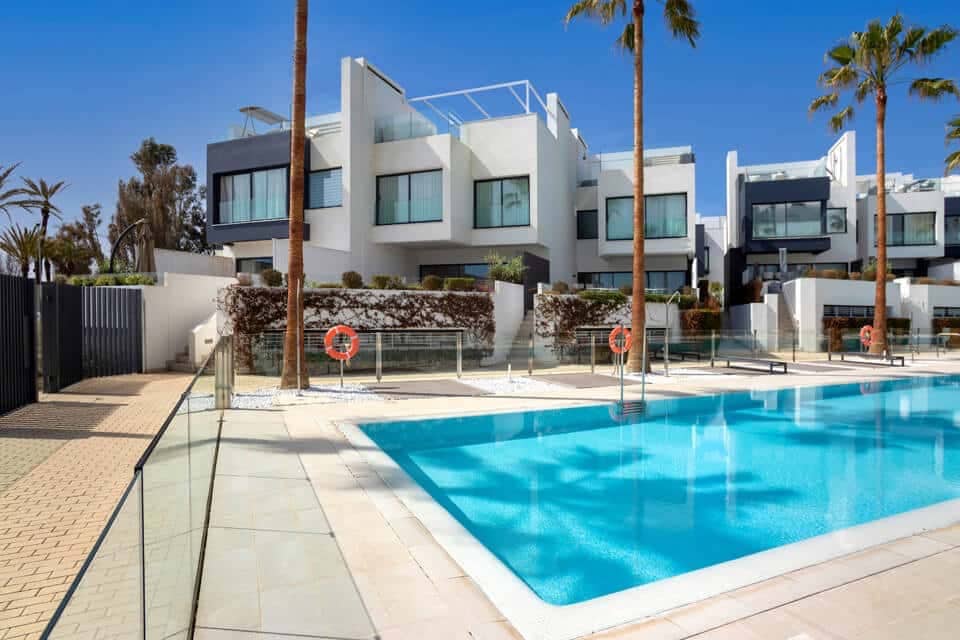 4 chambre Villa/Maison à vendre à Estepona avec piscine garage - 2 290 000 € (Ref: 8509273)