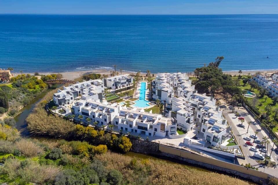 4 chambre Villa/Maison à vendre à Estepona avec piscine garage - 2 290 000 € (Ref: 8509273)