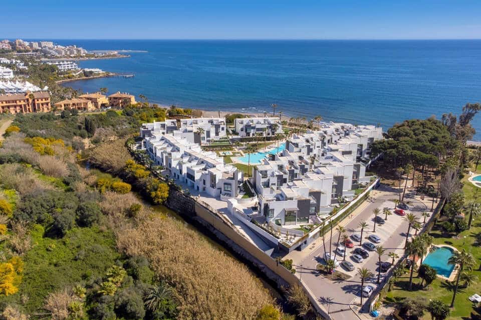 4 chambre Villa/Maison à vendre à Estepona avec piscine garage - 2 290 000 € (Ref: 8509273)
