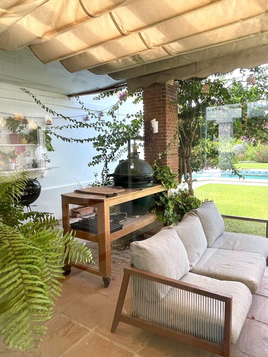 5 Zimmer Villa zu verkaufen in Sotogrande mit Pool Garage - 1.150.000 € (Ref: 8535613)