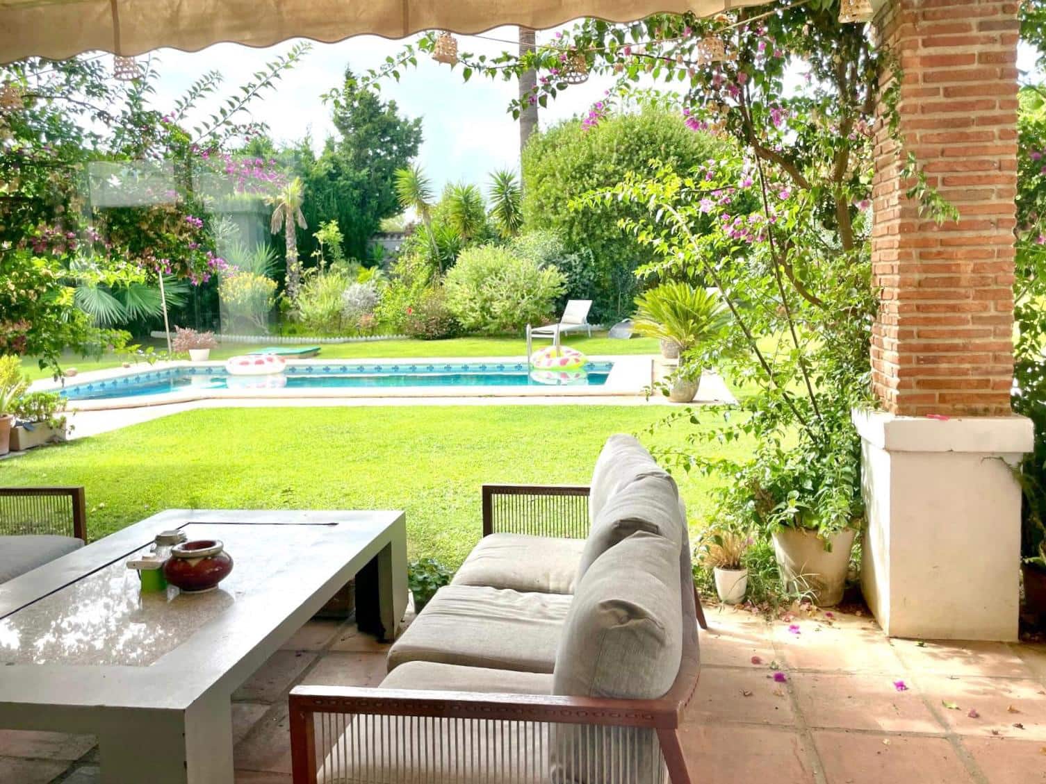 5 Zimmer Villa zu verkaufen in Sotogrande mit Pool Garage - 1.150.000 € (Ref: 8535613)