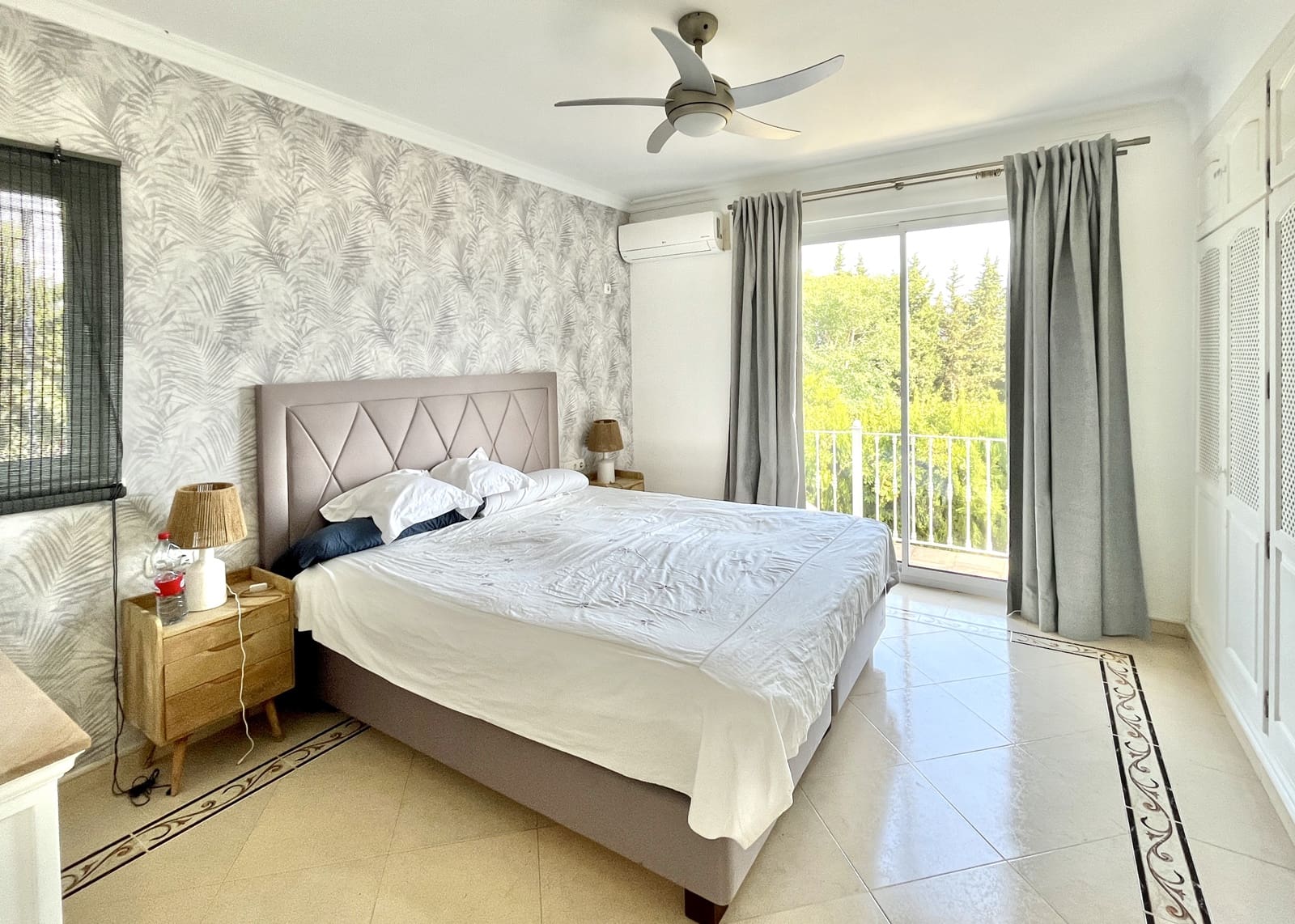 5 Zimmer Villa zu verkaufen in Sotogrande mit Pool Garage - 1.150.000 € (Ref: 8535613)