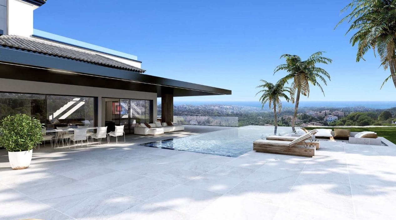 6 bedroom Villa for sale in Sotogrande with pool garage - € 4,900,000 (Ref: 8628384)