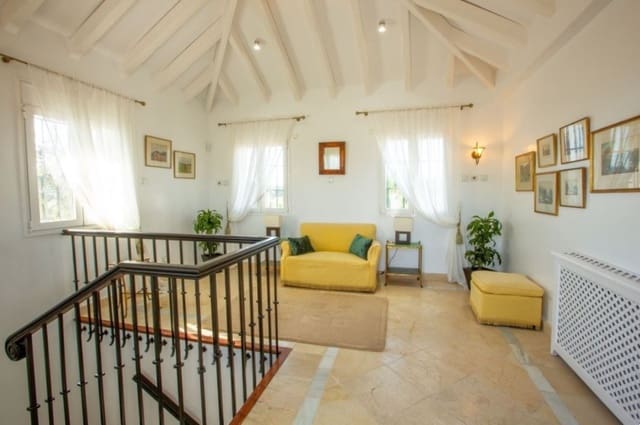 6 soveværelse Villa til salg i Sotogrande Costa, San Roque med swimmingpool garage - € 1.800.000 (Ref: 8842412)