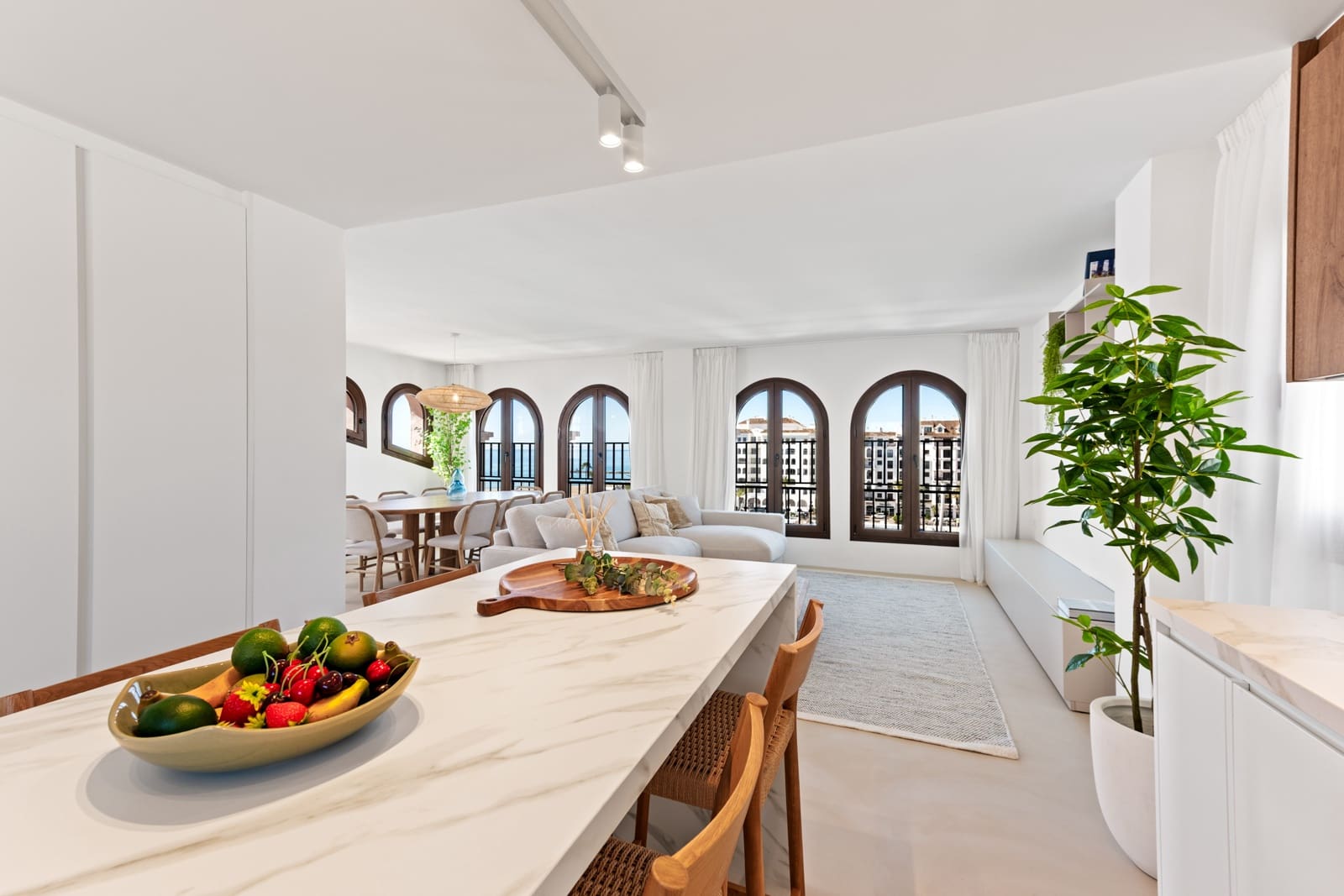 4 soveværelse Penthouse til salg i La Duquesa / Puerto de la Duquesa med swimmingpool - € 1.350.000 (Ref: 9025022)