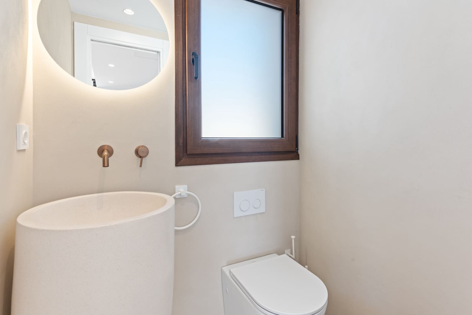 4 soveværelse Penthouse til salg i La Duquesa / Puerto de la Duquesa med swimmingpool - € 1.350.000 (Ref: 9025022)