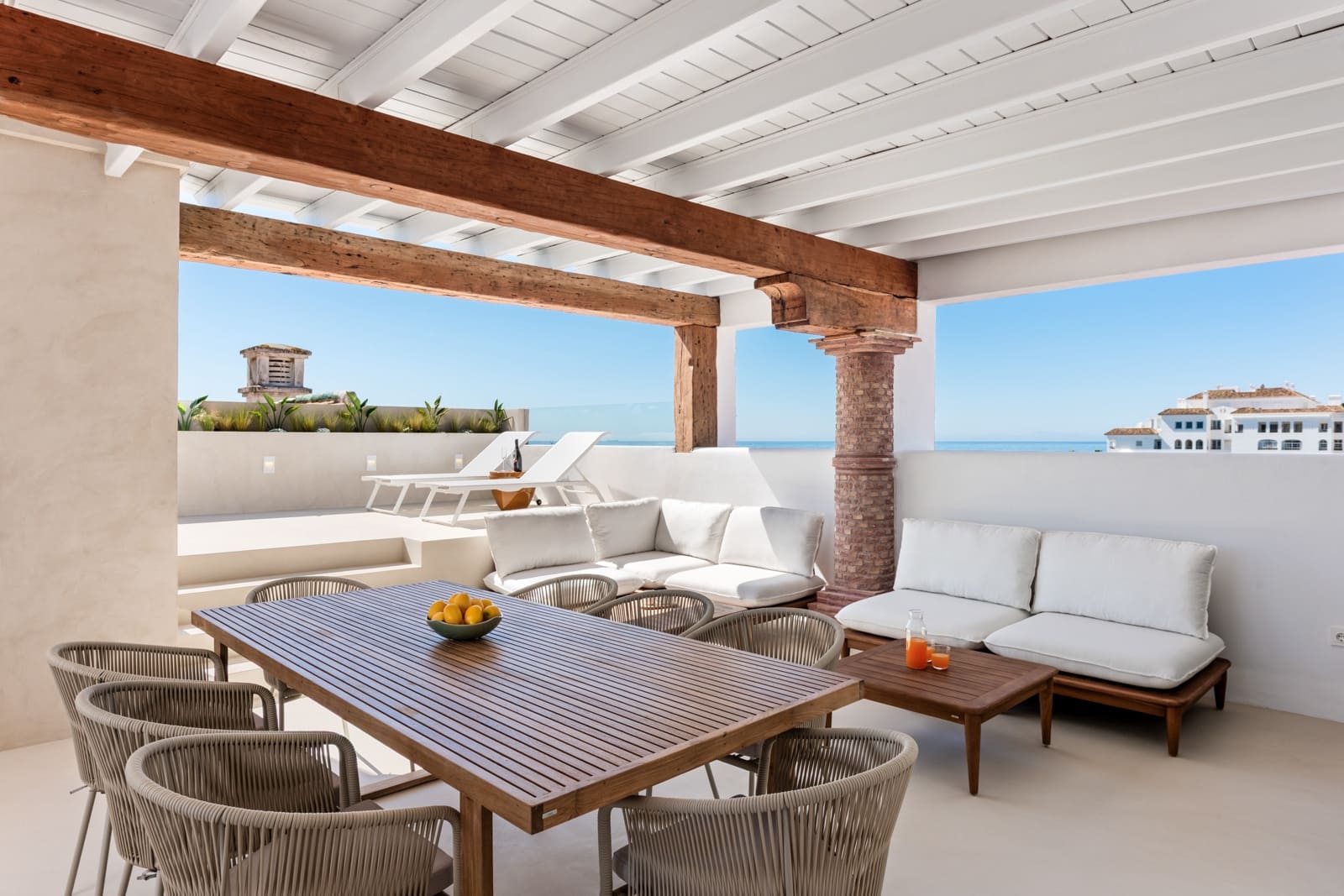 4 soveværelse Penthouse til salg i La Duquesa / Puerto de la Duquesa med swimmingpool - € 1.350.000 (Ref: 9025022)