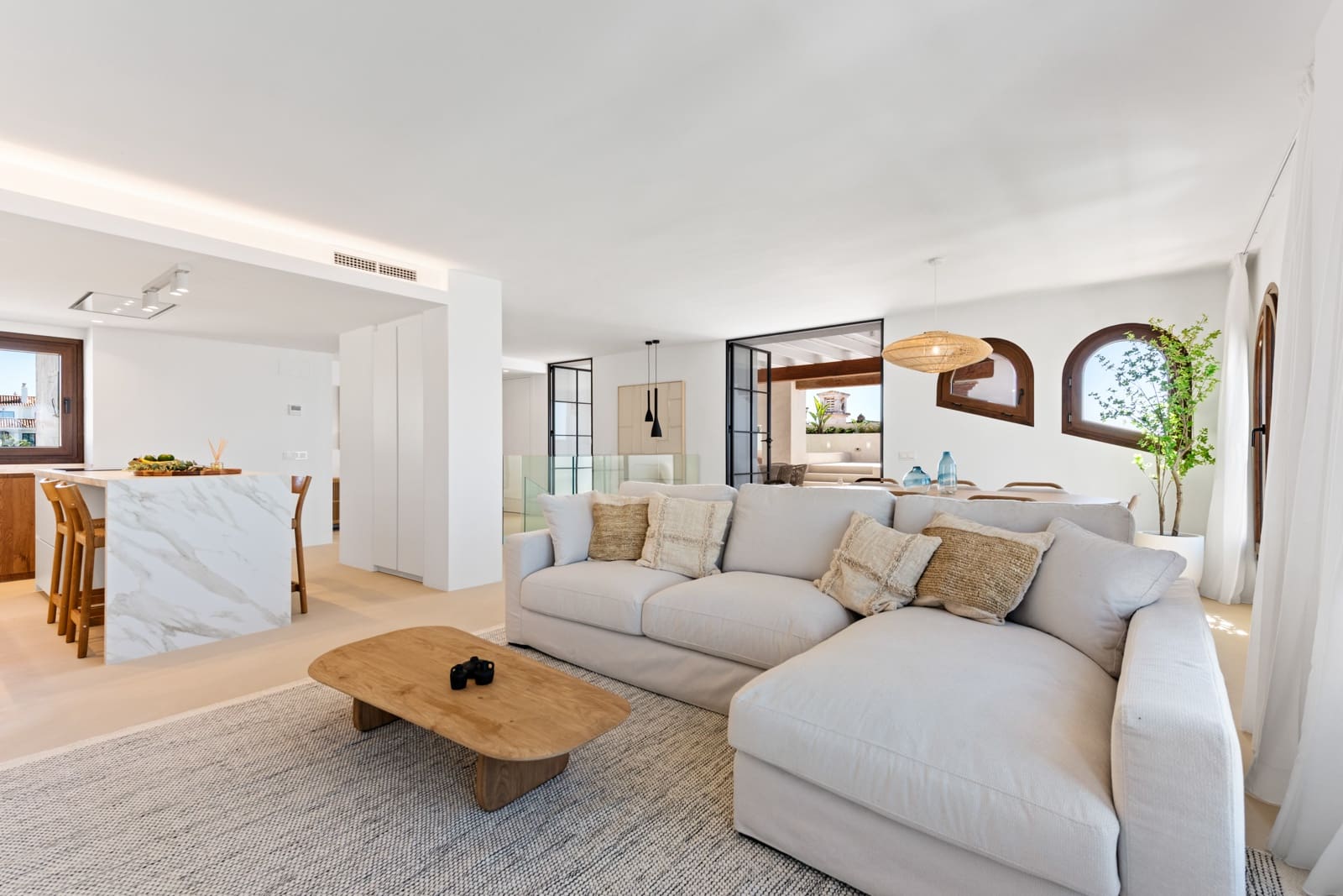 4 soveværelse Penthouse til salg i La Duquesa / Puerto de la Duquesa med swimmingpool - € 1.350.000 (Ref: 9025022)