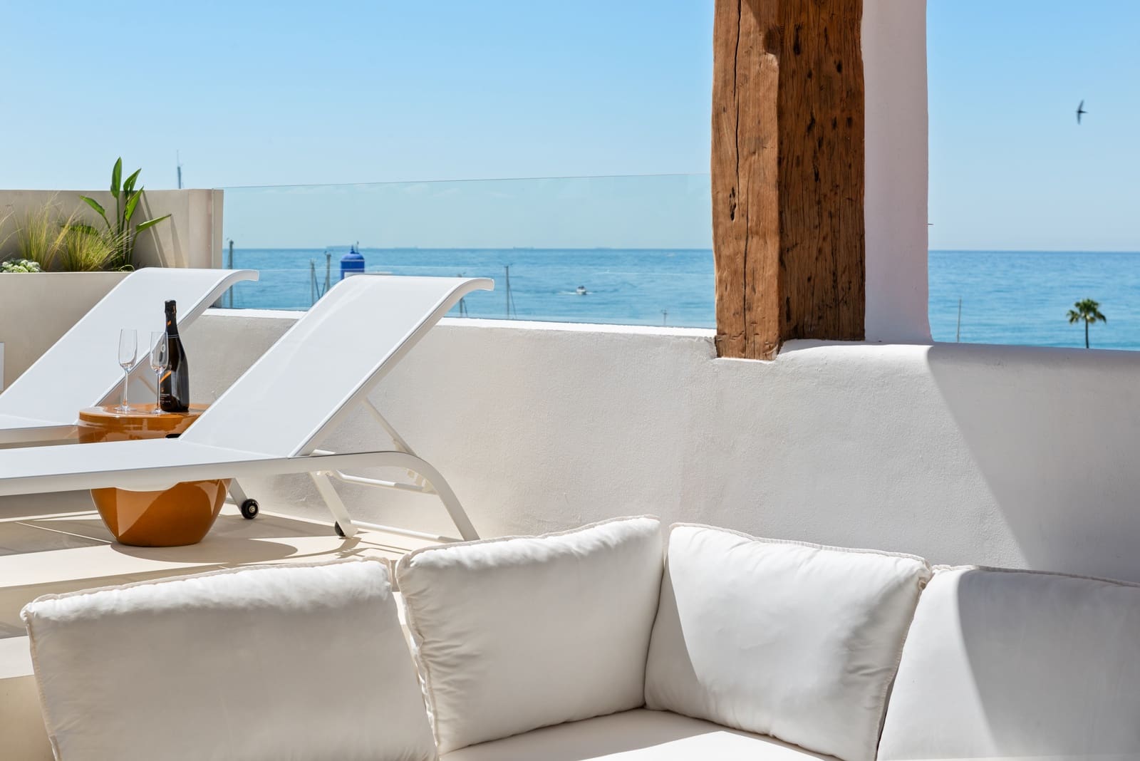 4 soveværelse Penthouse til salg i La Duquesa / Puerto de la Duquesa med swimmingpool - € 1.350.000 (Ref: 9025022)