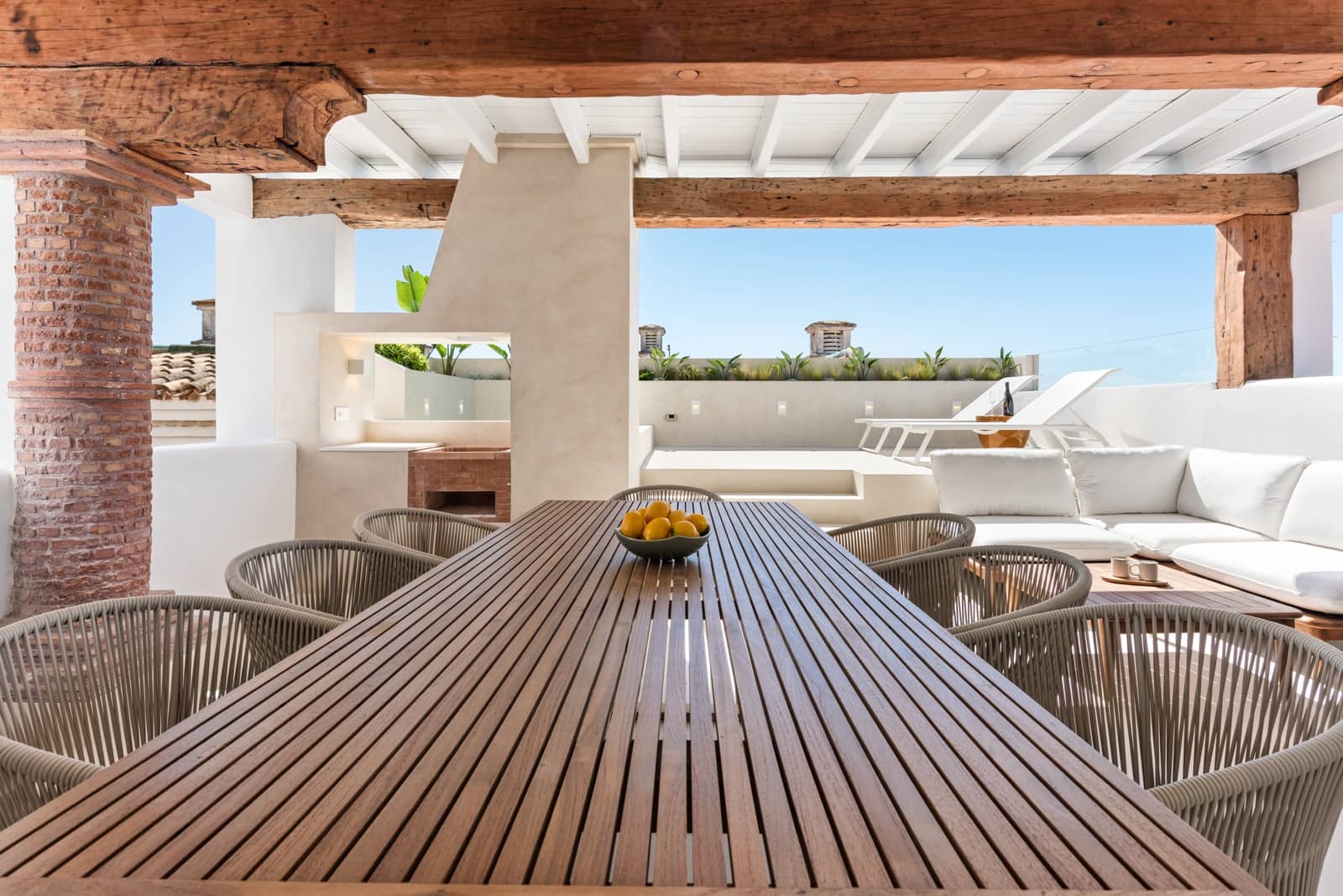 4 soveværelse Penthouse til salg i La Duquesa / Puerto de la Duquesa med swimmingpool - € 1.350.000 (Ref: 9025022)