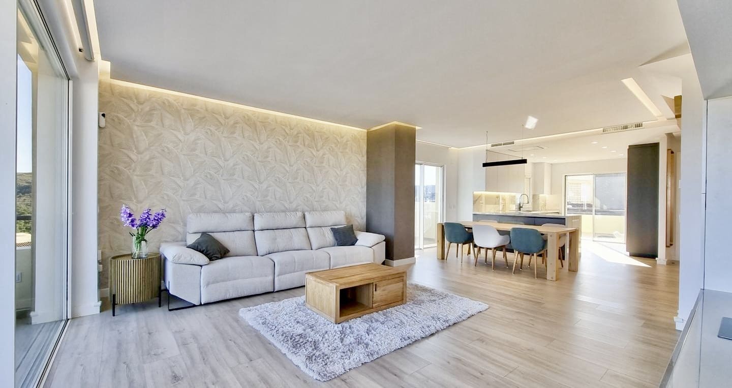 3 soveværelse Penthouse til salg i Sotogrande med swimmingpool garage - € 748.000 (Ref: 9101304)