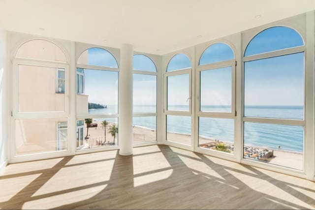 3 quarto Penthouse para venda em Centro, Estepona - 1 295 000 € (Ref: 9133731)