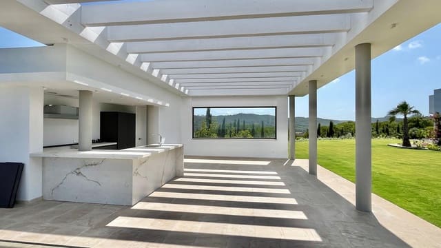 6 soverom Villa til salgs i Sotogrande Alto, San Roque med svømmebasseng garasje - € 6 975 000 (Ref: 9151606)