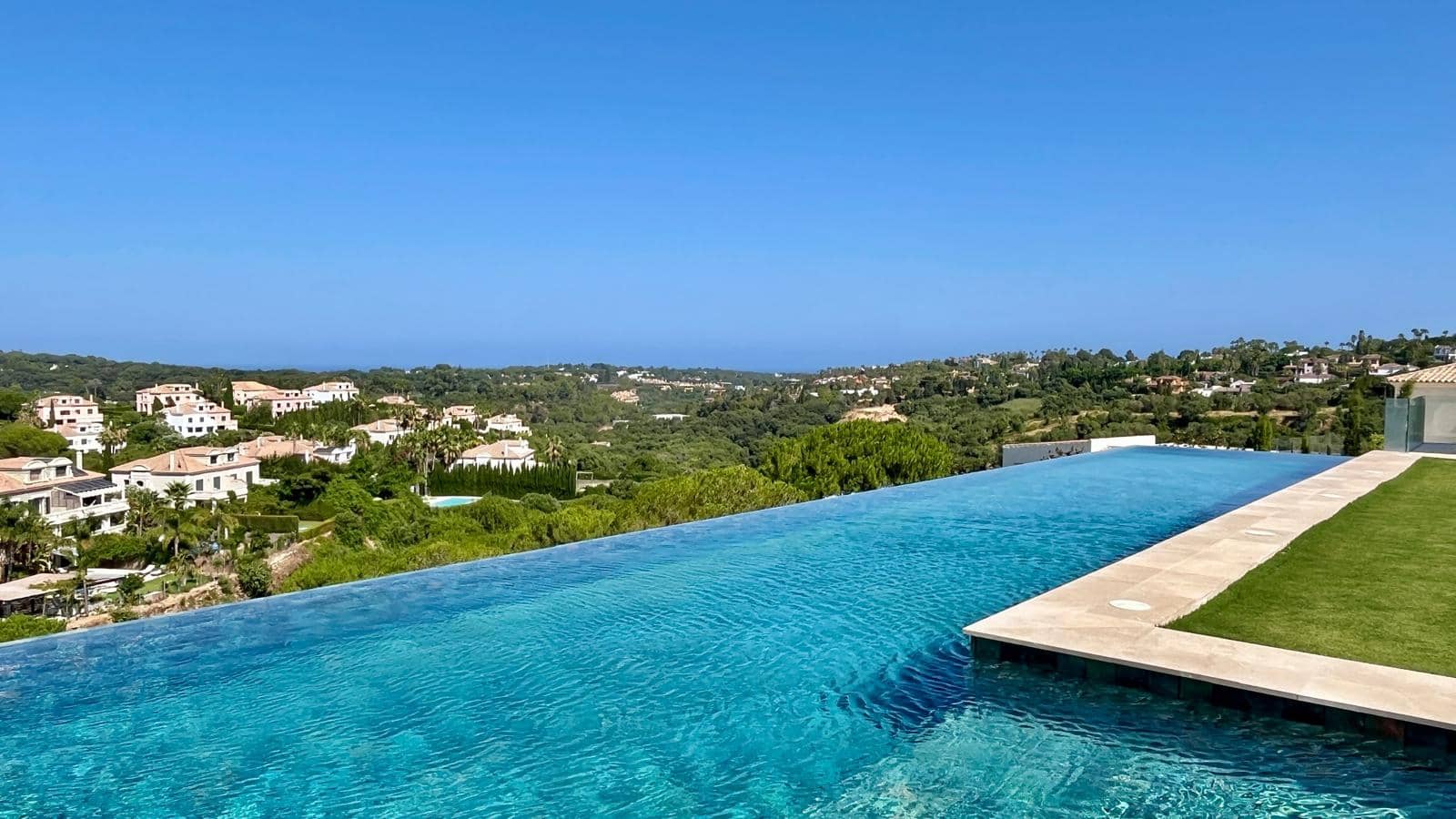 6 soveværelse Villa til salg i Sotogrande med swimmingpool garage - € 6.975.000 (Ref: 9151606)