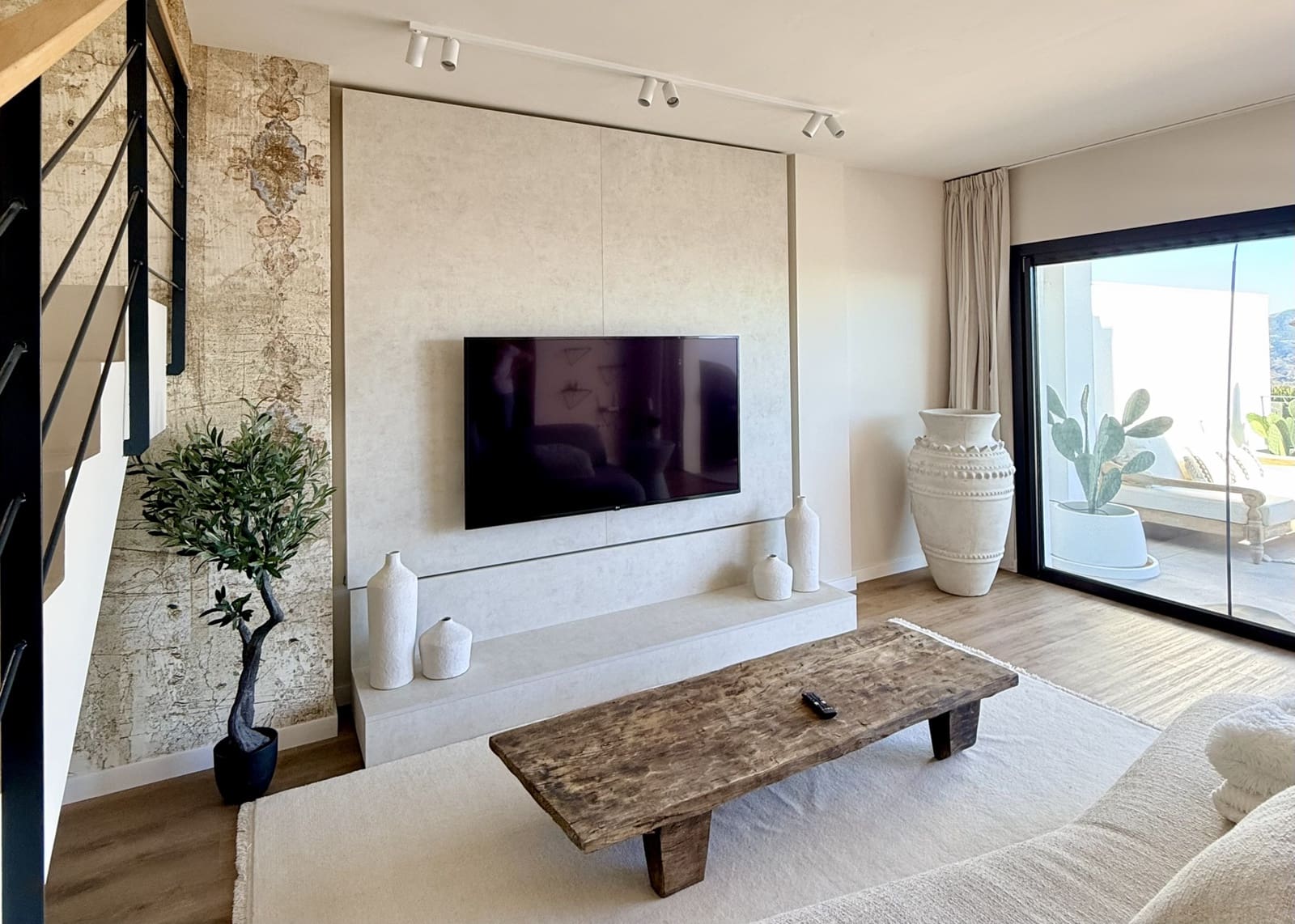 3 sypialnia Dom na sprzedaż w Elviria z basenem garażem - 850 000 € (Ref: 9421530)