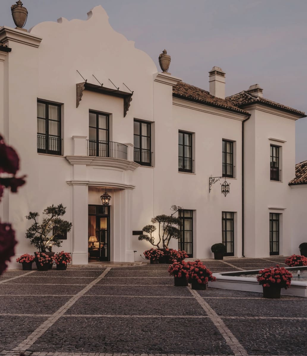 3 slaapkamer Appartement te koop in Casares met zwembad - € 1.675.000 (Ref: 9583095)