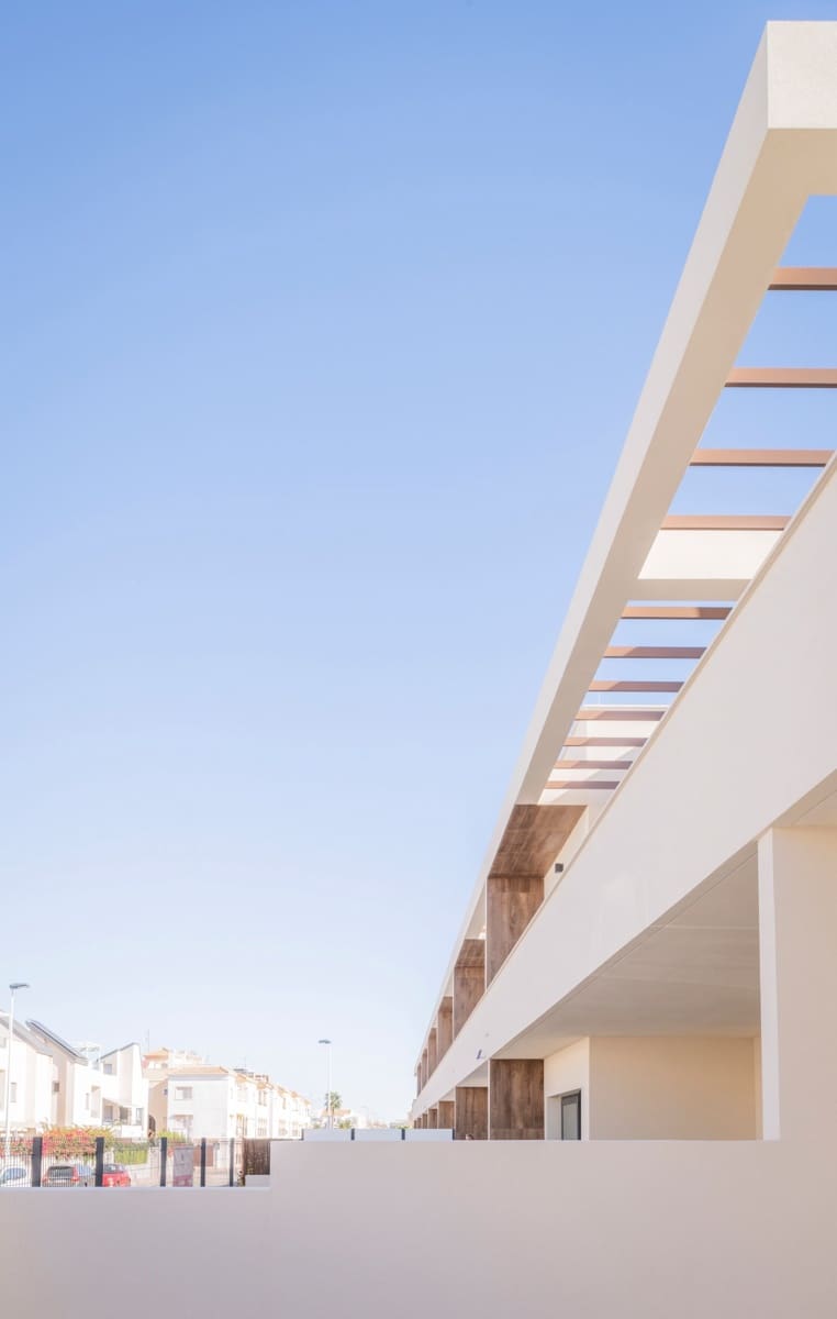 2 Zimmer Apartment zu verkaufen in Torrevieja mit Pool Garage - 298.000 € (Ref: 8658468)