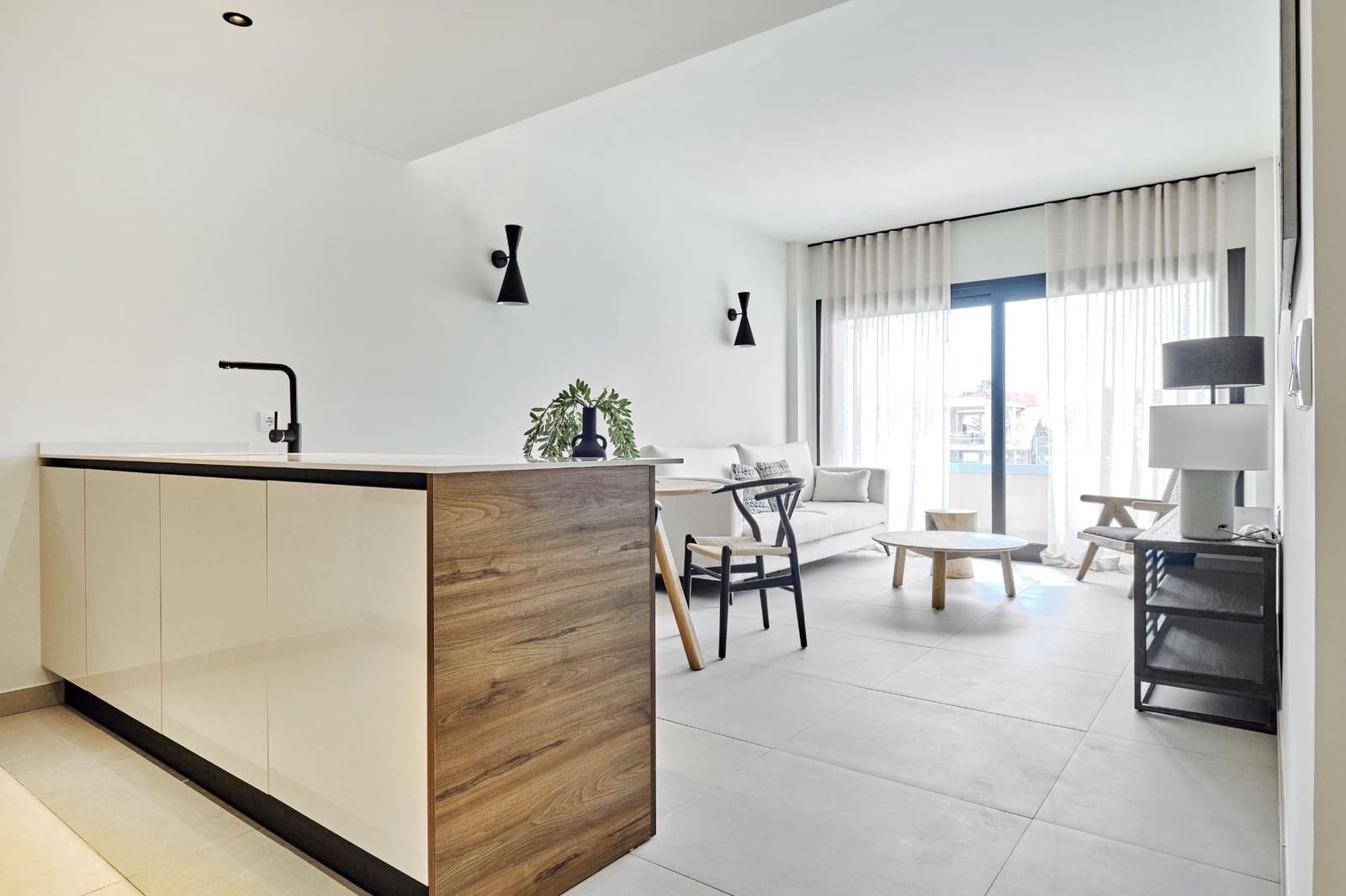 2 Zimmer Apartment zu verkaufen in Torrevieja mit Pool Garage - 298.000 € (Ref: 8658468)