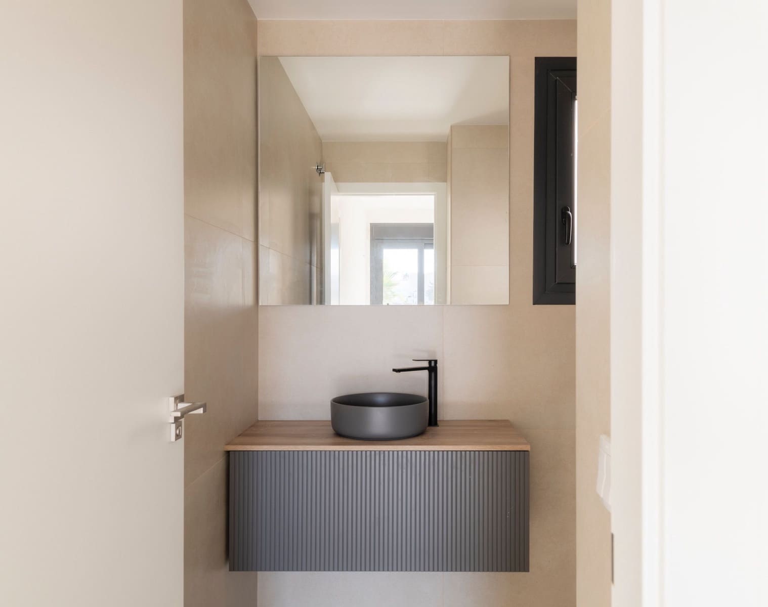 2 Zimmer Apartment zu verkaufen in Torrevieja mit Pool Garage - 298.000 € (Ref: 8658468)