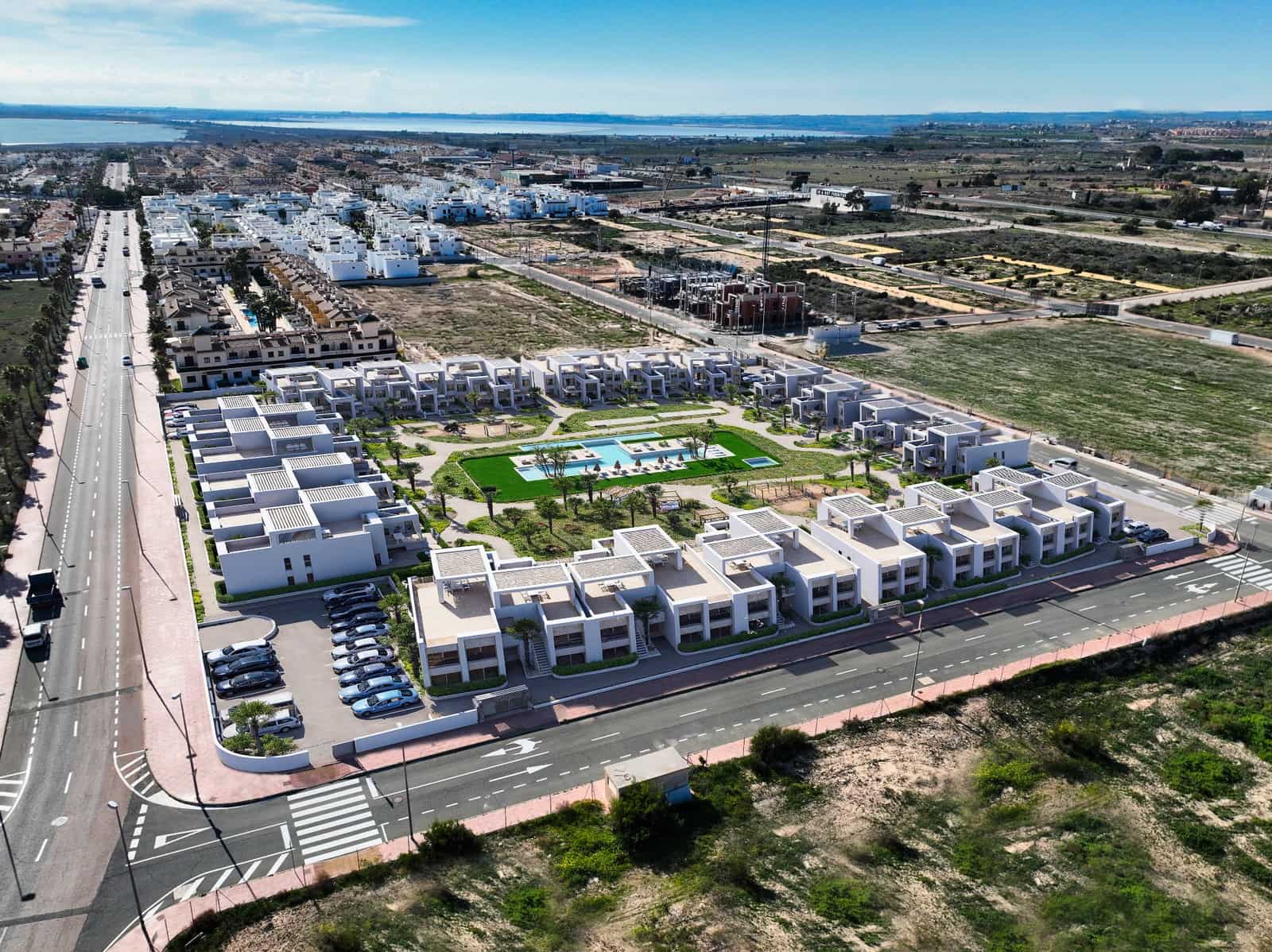 2 bedroom Apartment for sale in Ciudad Quesada with pool garage - € 271,000 (Ref: 8897200)