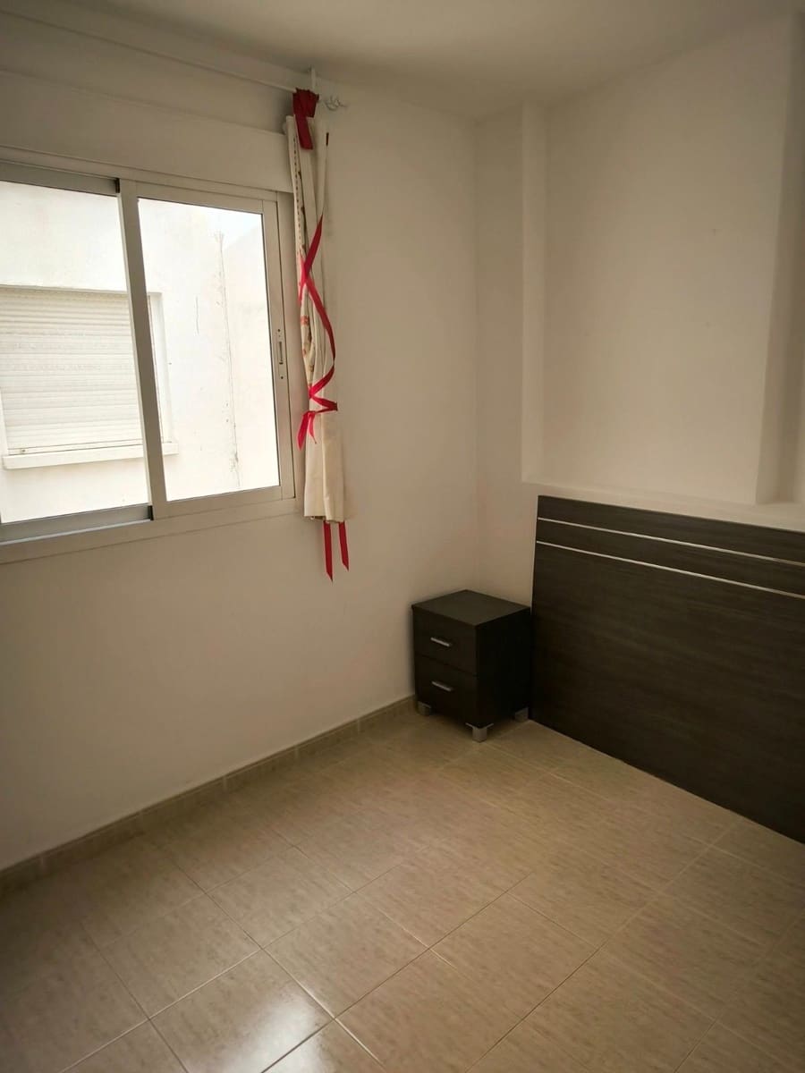 2 Zimmer Apartment zu verkaufen in Torrevieja mit Pool Garage - 142.000 € (Ref: 8918447)