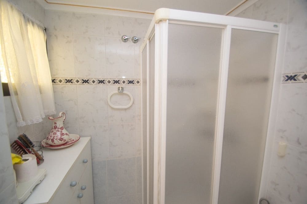 2 bedroom Apartment for sale in Torrevieja - € 135,000 (Ref: 9000318)