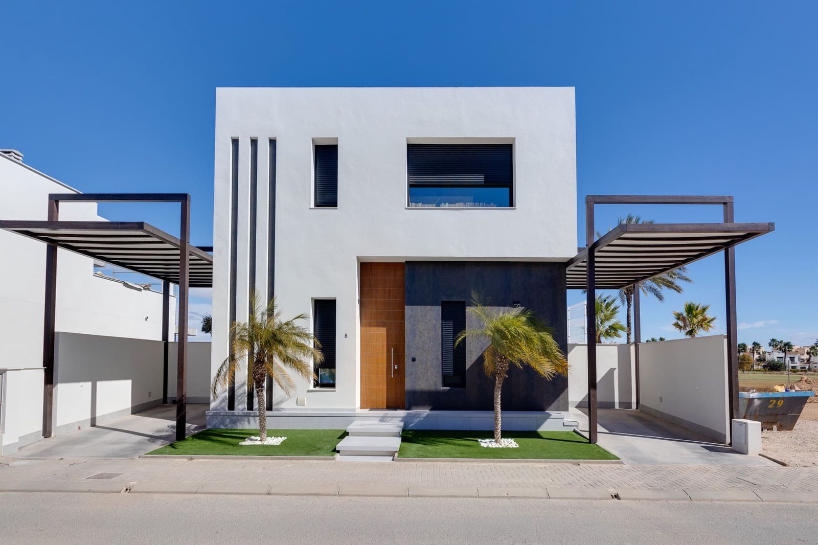 3 bedroom Villa for sale in Pilar de la Horadada with pool garage - € 540,000 (Ref: 9004959)