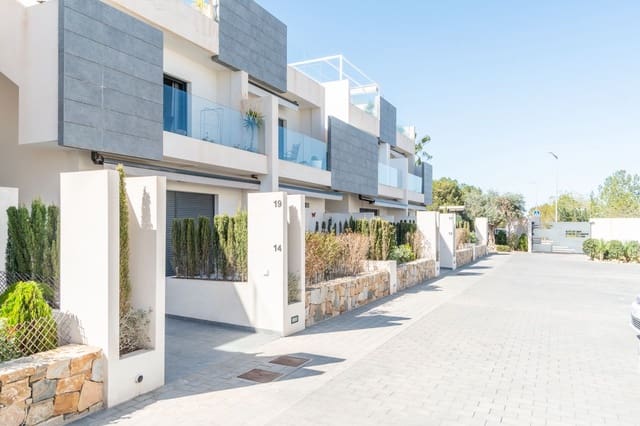 3 makuuhuone Huoneisto myytävänä paikassa Los Balcones mukana uima-altaan 
autotalli - 280 000 € (Ref: 9099541)